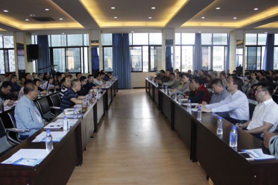 集團(tuán)公司隆重召開(kāi)用戶座談會(huì)“開(kāi)門納諫強(qiáng)服務(wù)”
