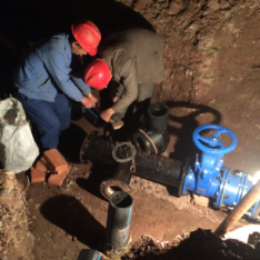 挑燈夜戰(zhàn)不擾民，爭分奪秒保運行