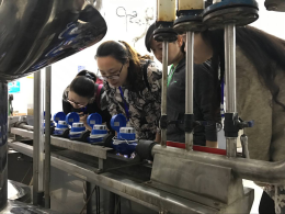 營銷部:呼叫中心員工持續(xù)開展提升業(yè)務(wù)知識培訓(xùn)