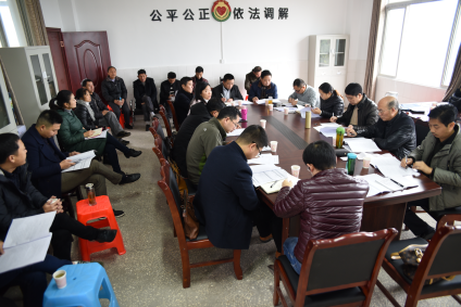 早謀劃、早部署、早行動，扎實做好2018年脫貧規(guī)劃工作