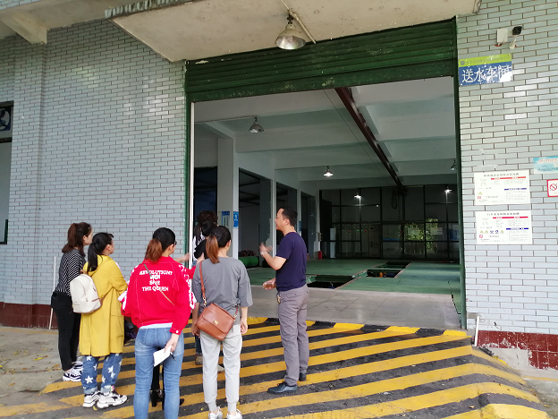 營銷部組織員工學(xué)知識 提技能 優(yōu)服務(wù)