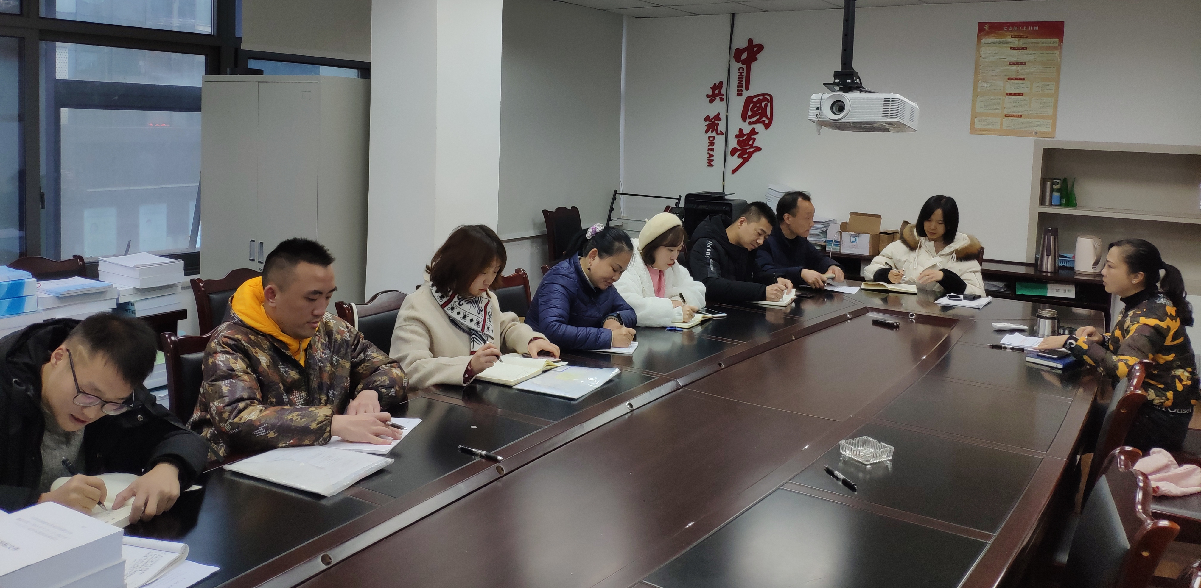 材料供應(yīng)部開(kāi)展“不忘初心、牢記使命”主題教育工作