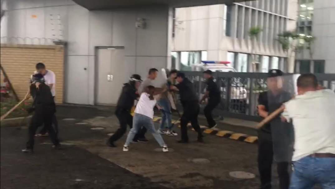 加強(qiáng)反恐演練，提高安全意識(shí)