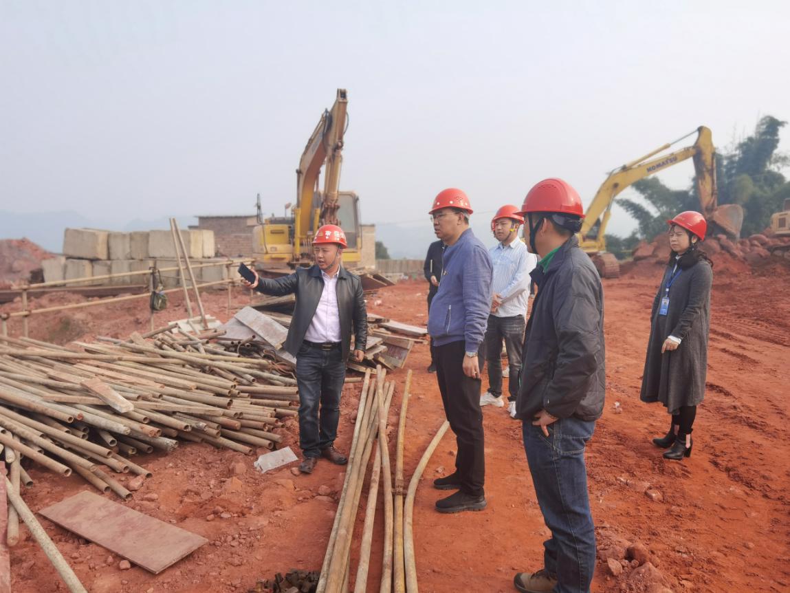 集團公司黨委委員、副總經(jīng)理任大慶督查指導(dǎo)高捷水廠在建工程