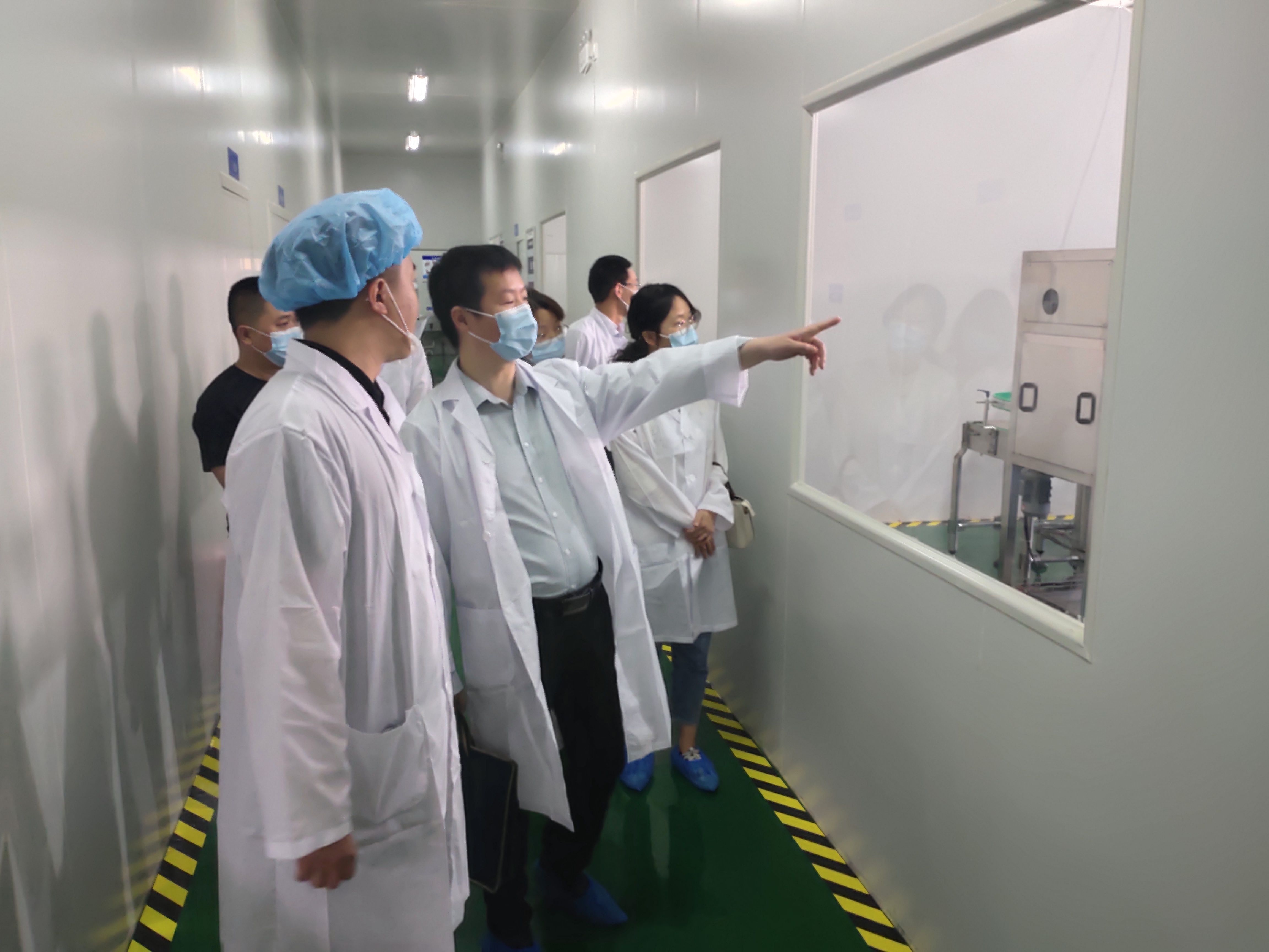 市公服集團黨委委員、監(jiān)事會主席周威帶隊調(diào)研清源水務公司