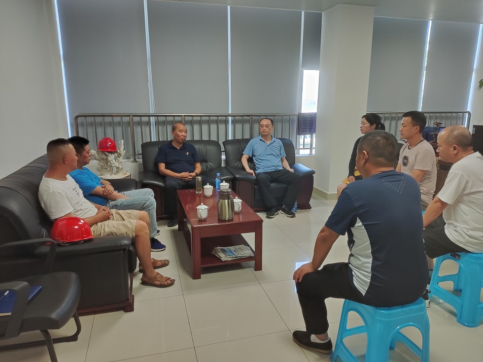 高溫指導(dǎo)水廠生產(chǎn)，心系一線干部職工 ——黨委副書記、工會主席任大慶到制水分公司開展夏季安全生產(chǎn)檢查