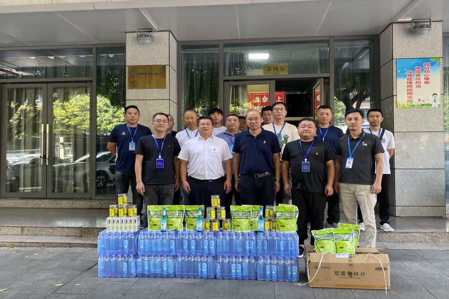 奮戰(zhàn)一線保供水，夏送清涼沁人心