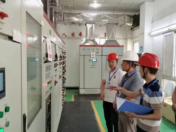 清源水務(wù)公司黨委副書(shū)記、總經(jīng)理鄒成友到臨港公司檢查安全生產(chǎn)工作