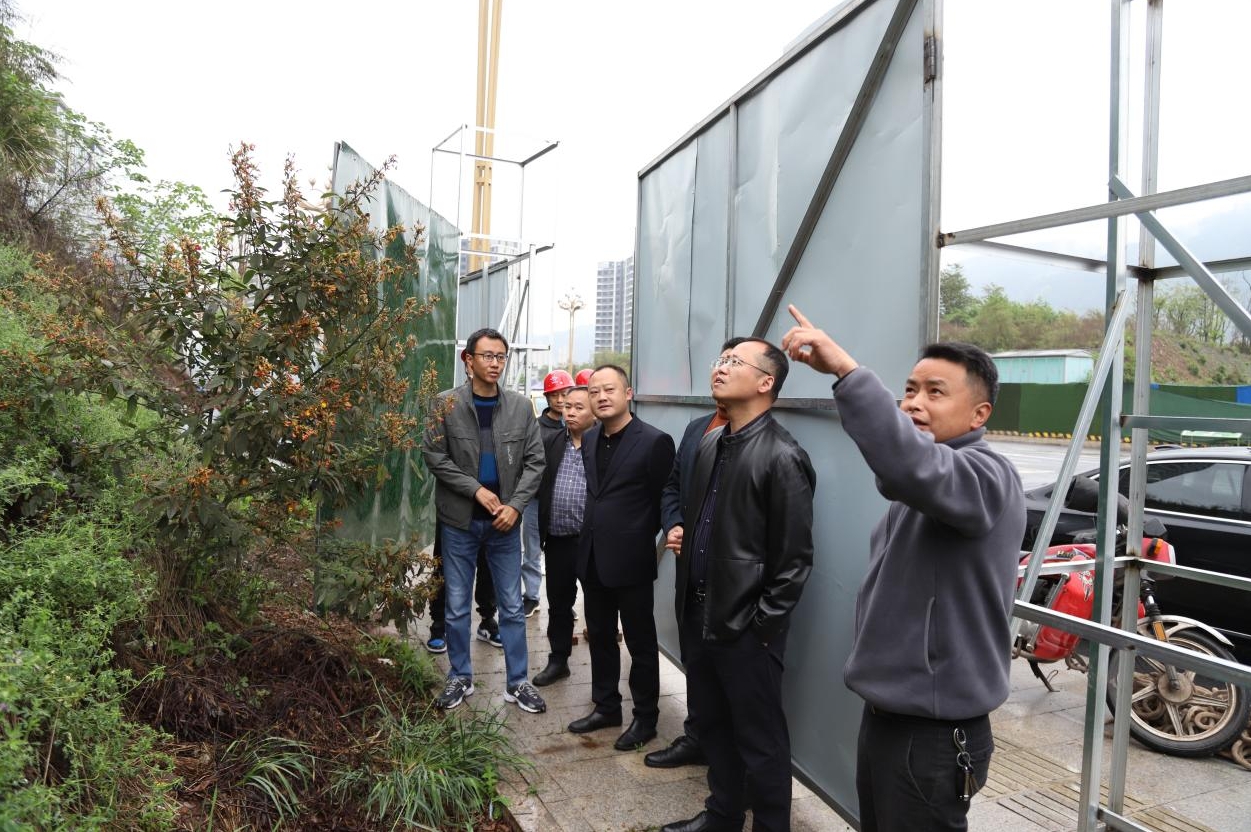 市公服集團領(lǐng)導到清源水務(wù)公司重點工程項目現(xiàn)場督查調(diào)研營商環(huán)境工作