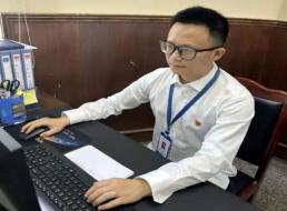 《榜樣在身邊》系列報(bào)道——羅林、饒錫兵 不用揚(yáng)鞭自奮蹄 人生逐夢正當(dāng)時(shí)