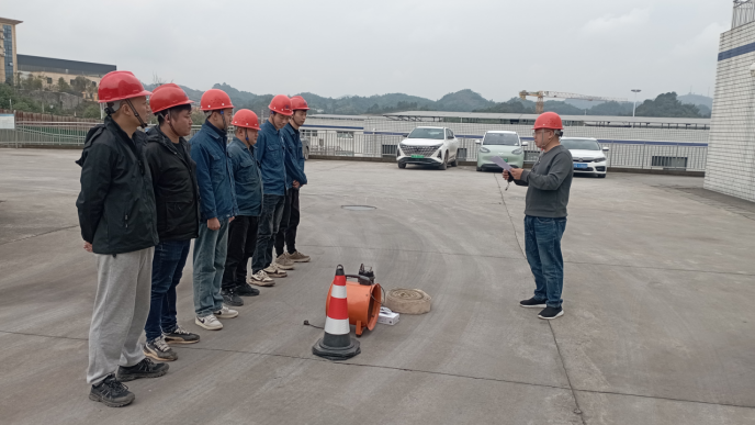 以演促防  以練備戰(zhàn)——興文項目部開展?；镄孤稇?yīng)急演練