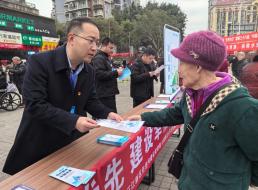 《榜樣在身邊》系列報道——優(yōu)秀黨務工作者①周偉:黨建領航 書寫供水新篇章
