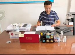 《榜樣在身邊》系列報道——優(yōu)秀黨務工作者②衡洪飛:用實干擔當踐行黨務工作者使命責任